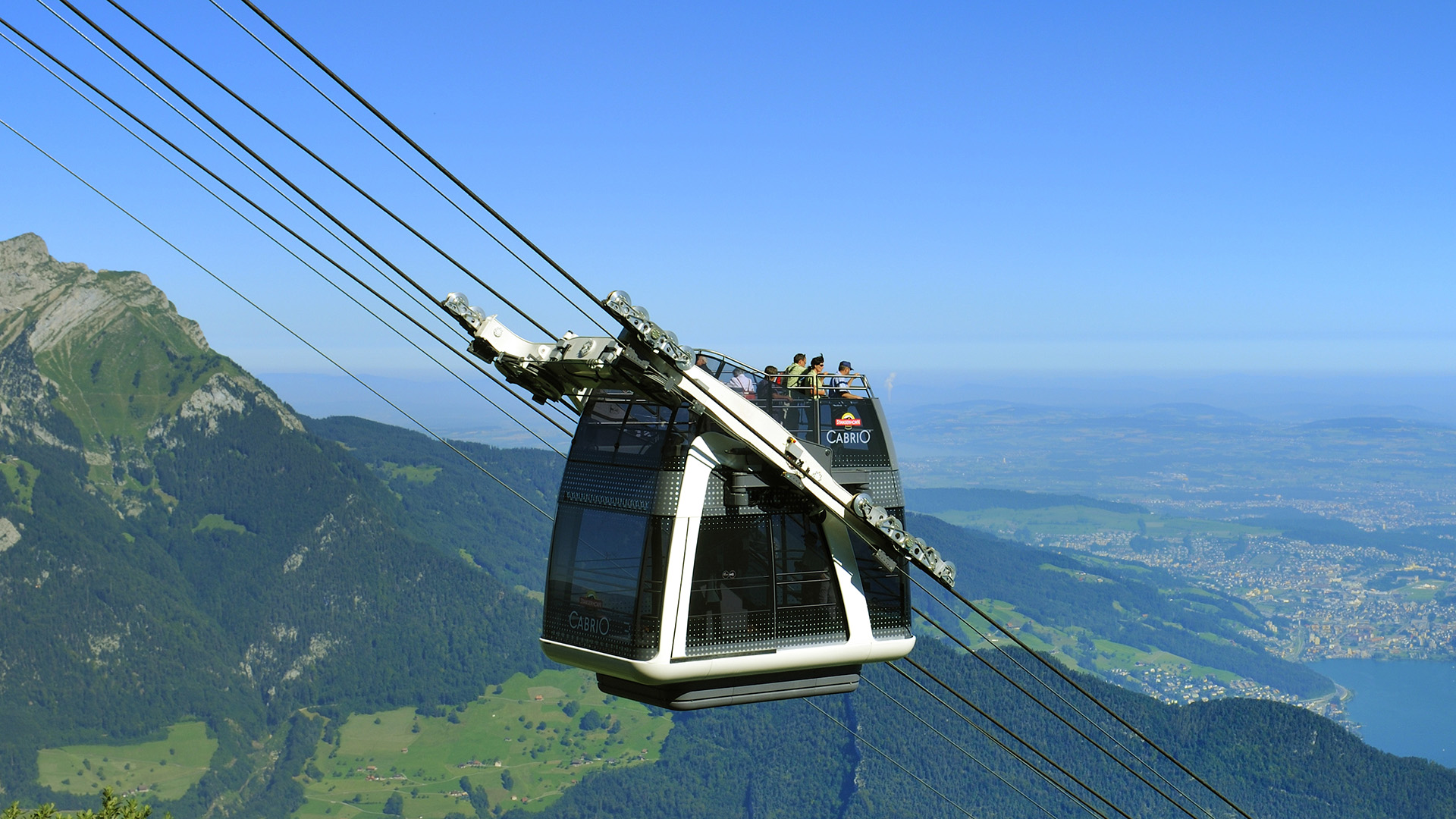 The gondola of the Stanserhorn cableway