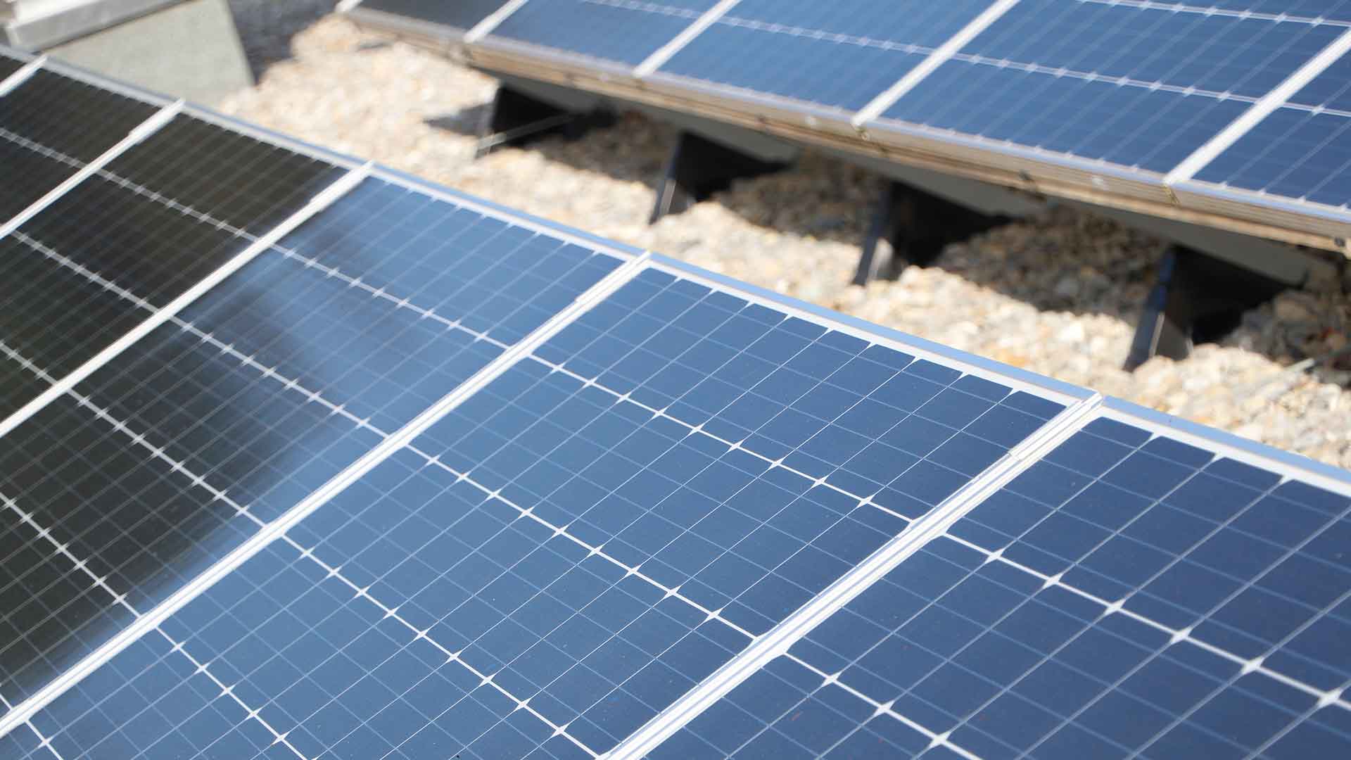 Photovoltaik-PV-TPF-Givisiez-c-BAV-Ramseyer